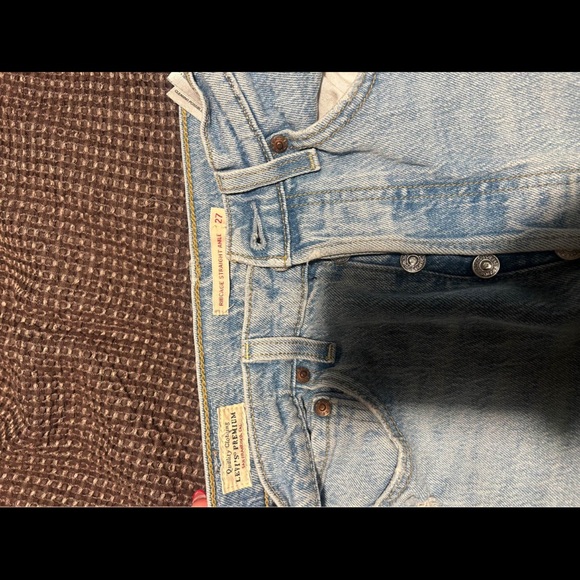 Levi's Women's Light Blue Ankle Jeans - Picture 4 of 4